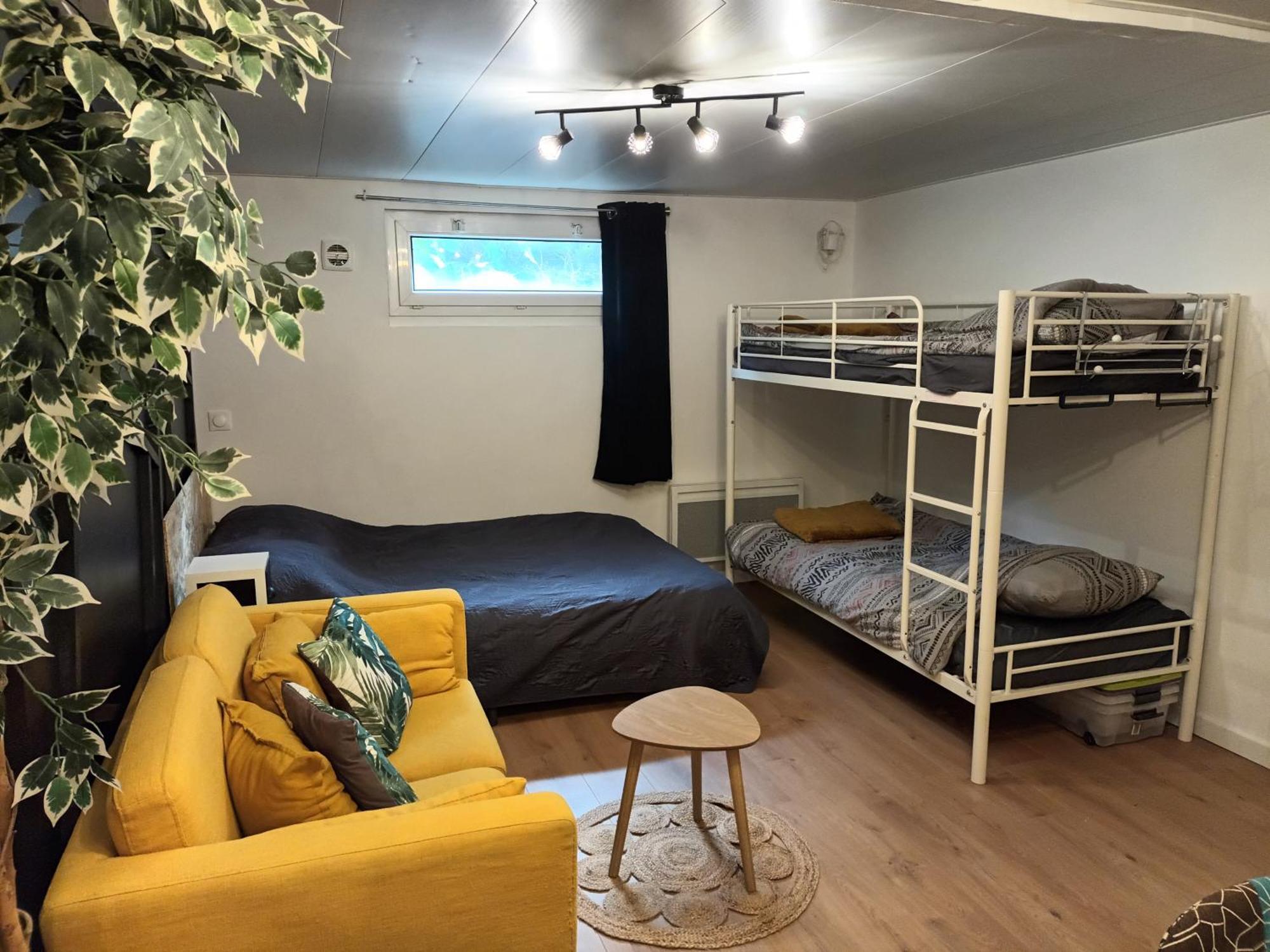 Appartement Tout Confort Le Fresne-Camilly المظهر الخارجي الصورة