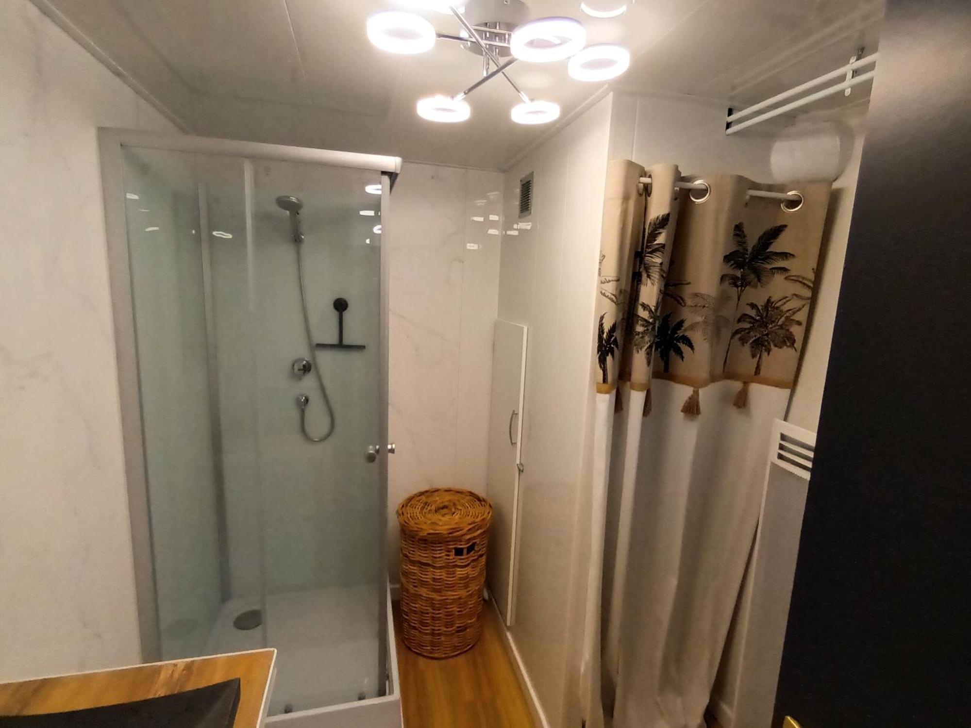 Appartement Tout Confort Le Fresne-Camilly المظهر الخارجي الصورة